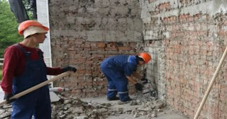 Демонтаж облицовки фасада в Серове - расценка в смете от 564 рублей